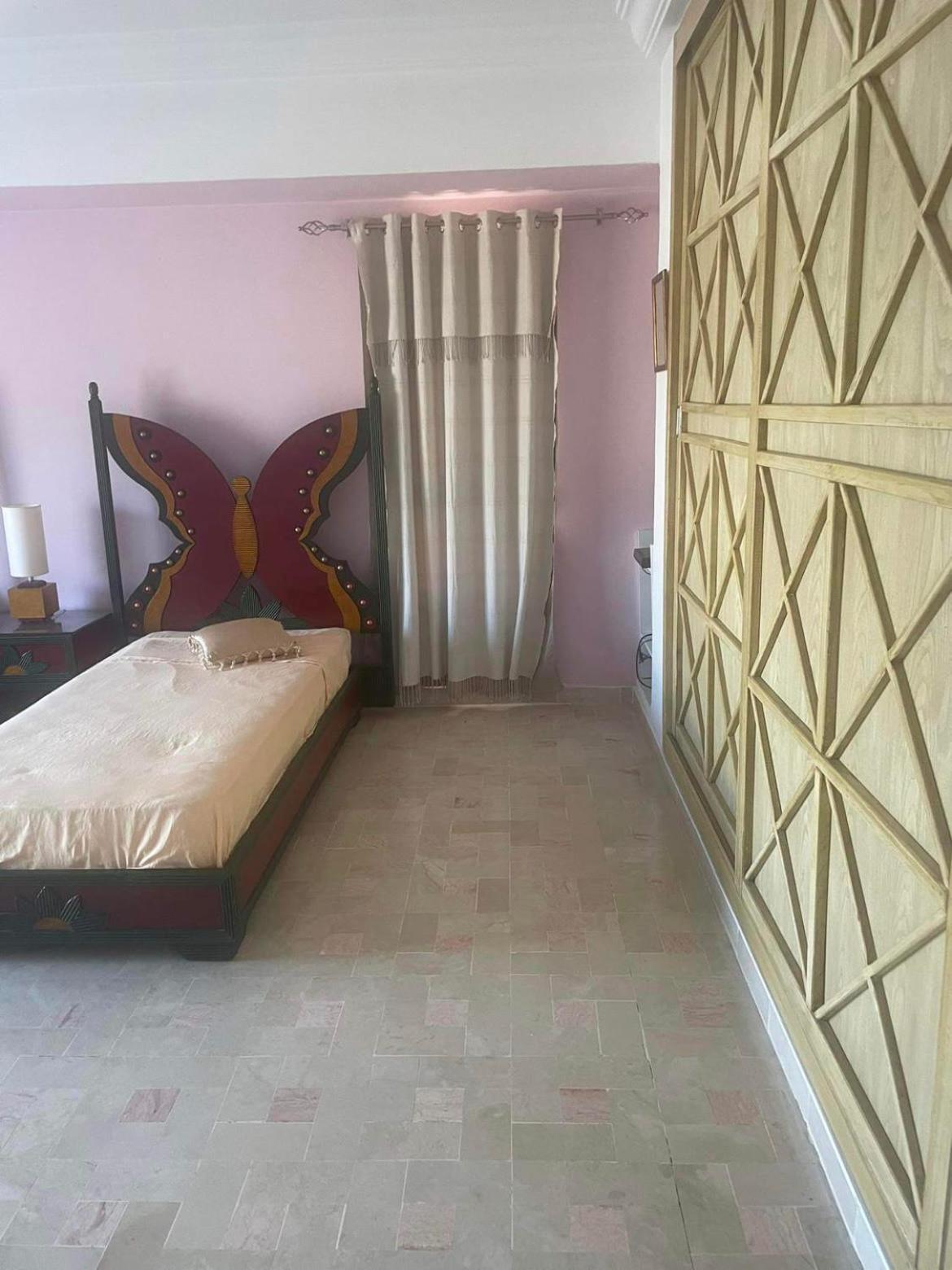 La Maison Les Pins Chambre D'Hote Chez L'Habitant La Marsa Exterior foto