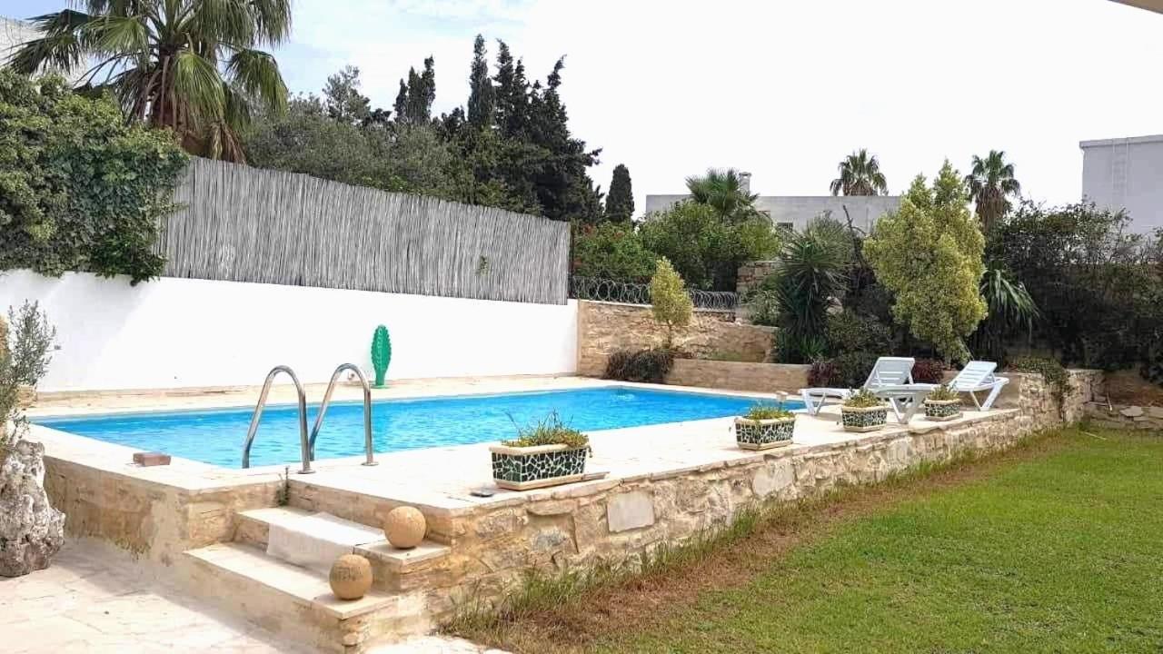 La Maison Les Pins Chambre D'Hote Chez L'Habitant La Marsa Exterior foto